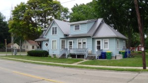 1069 Dousman 01